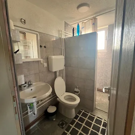 民宿 R&h Slankamen Vinogradi