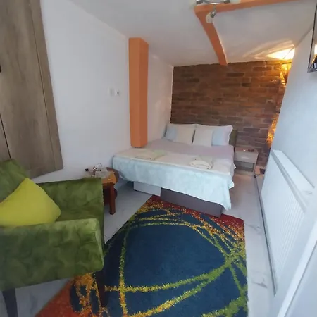 R&h * Slankamen Vinogradi